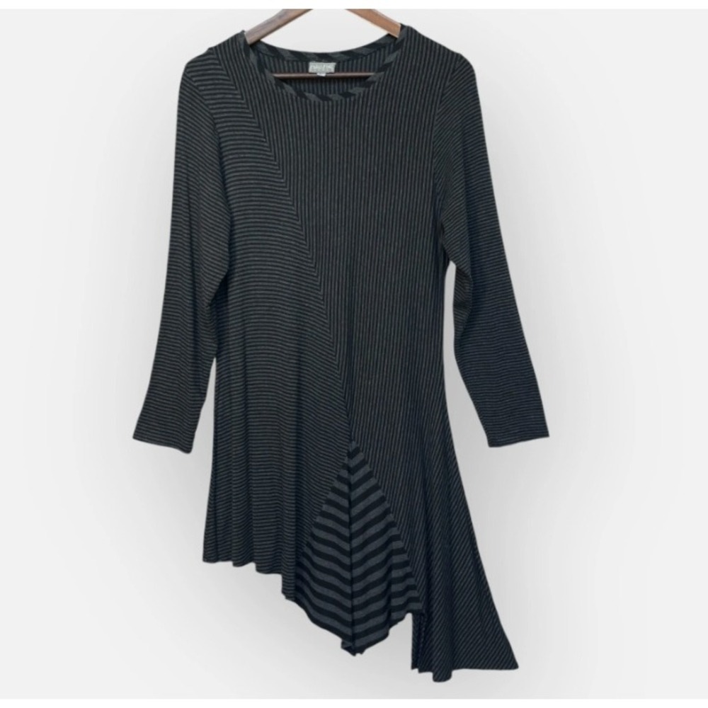 Niche Nilgun Derman Womens Large Grey Striped Asymmetrical Sharkbite Tunic Top